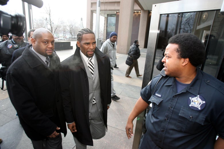 R. Kelly outside a Cook County, Illinois, courthouse in 2008.